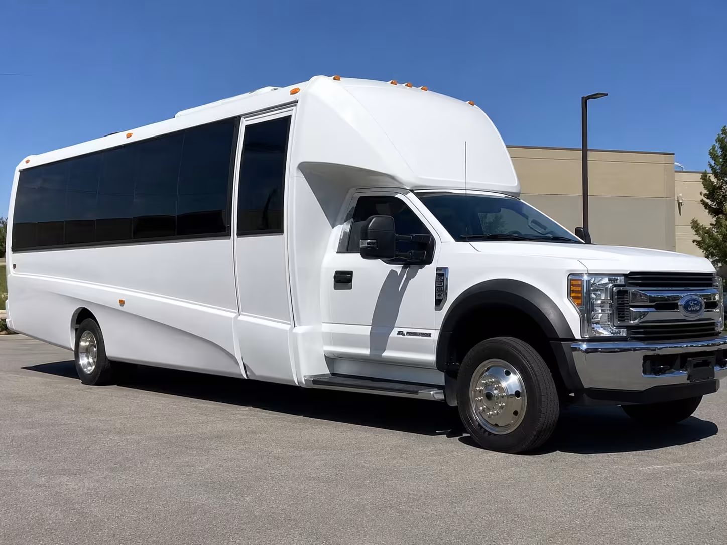 15 passenger minibus
