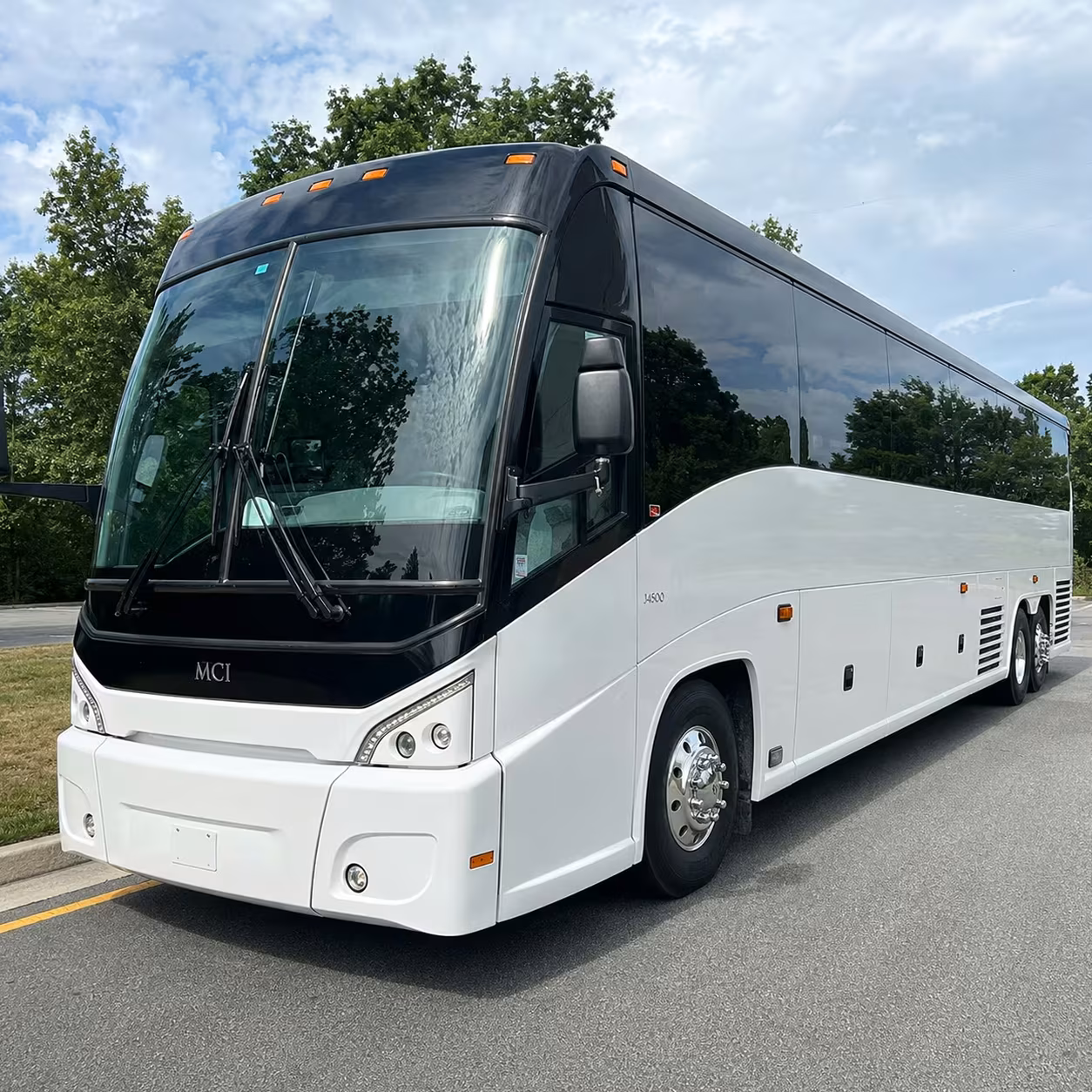 multi day charter bus rentals for sterling heights group tours