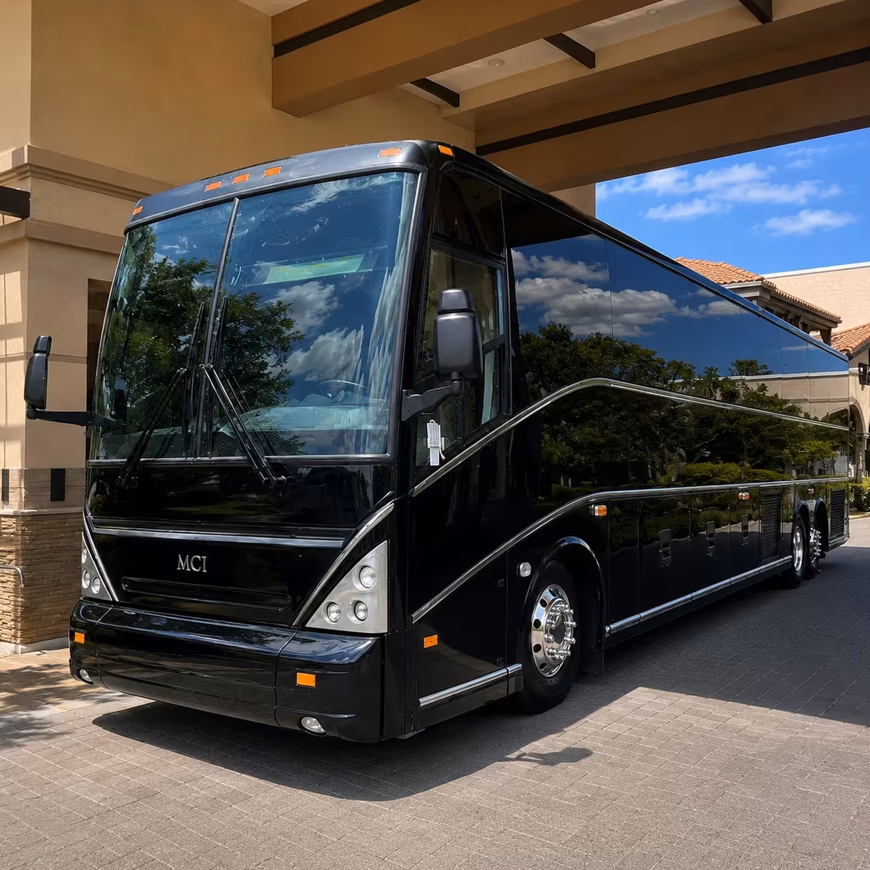 sterling heights field trip bus rentals to detroit museums